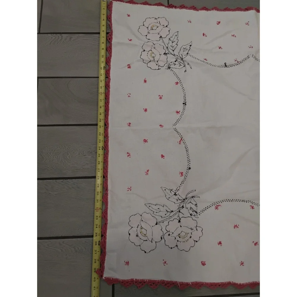 Vintage Square White Tablecloth Red Poppy Floral Embroidery Crochet Trim 42